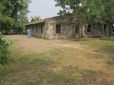 HOLY SPIRIT CONVENT, DAHOD (2000)